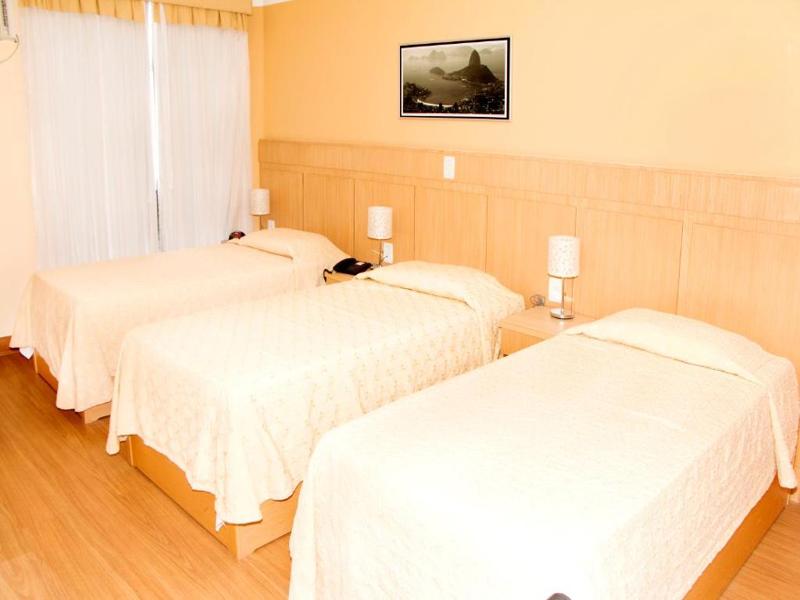 Hotel Pouso Real Quarto Deluxe Quádruplo Hotel Pouso Real Quarto Deluxe Quádruplo