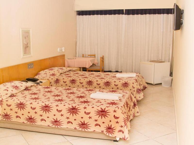 Hotel Pouso Real Quarto Standard com 2 Camas de Solteiro Hotel Pouso Real Quarto Standard com 2 Camas de Solteiro